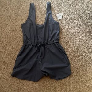 NWT Abercrombie & Fitch Travel Romper, Gray - Size Medium